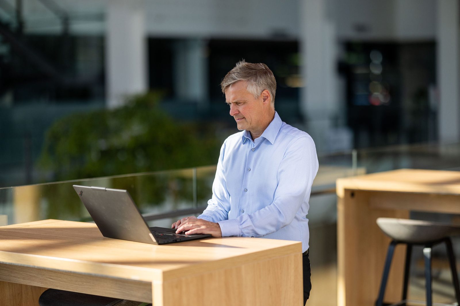 Jesper Esbensen ved computeren